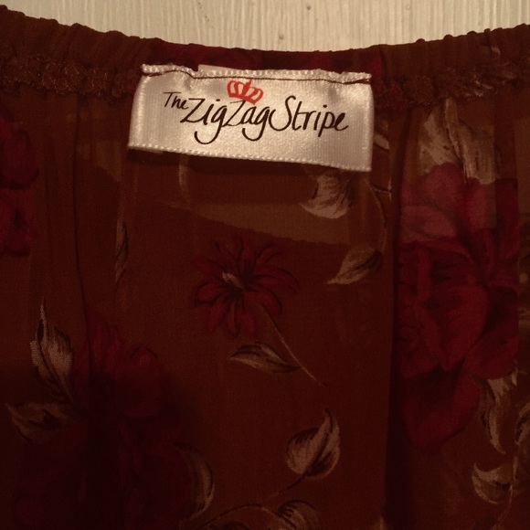 Ruffle Top by The Zig Zag Stripe - Picture 3 of 3